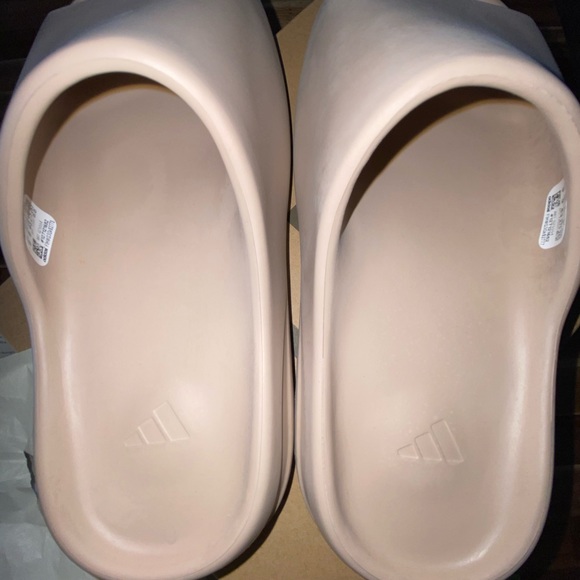 Yeezy slides main image 4